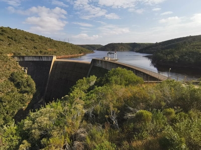 Die stand van damme in Mosselbaai-streek