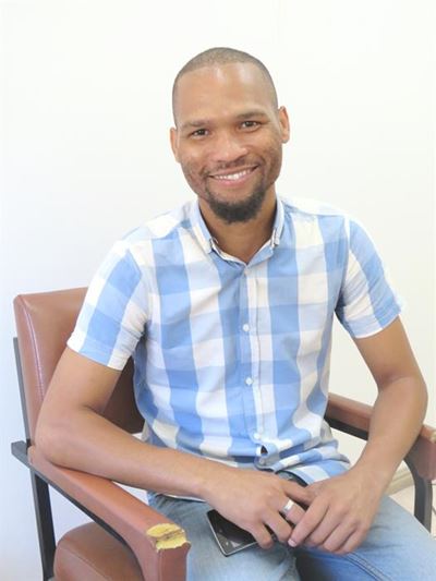 Groot eer vir plaaslike kunstenaar