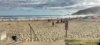 Busy afternoon with rescues at beach