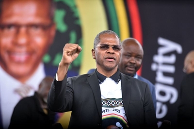 South Africans must be prioritised for jobs, IFP leader says