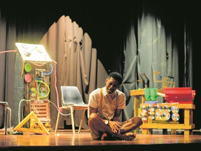 Drie AK47-produksies bring gemeenskappe bymekaar