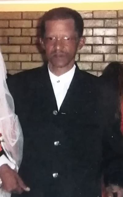 Orkesman sterf tuis