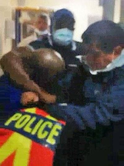 Drie beamptes geskors ná onderonsie by polisiestasie
