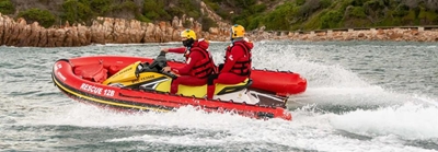 NSRI saves kayaker at Knysna Heads