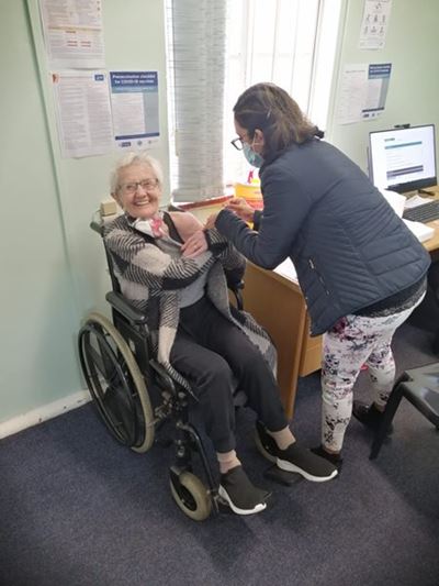 'Get vaccinated!' says 99-year-old vaccinee