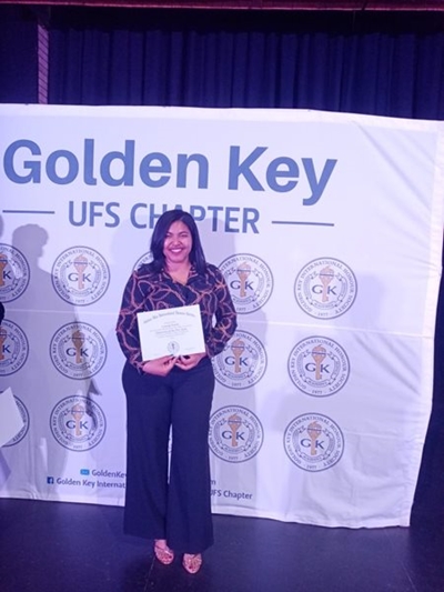 Golden Key vir oud-Volksie