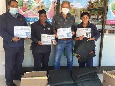 Dis-Chem Foundation donates 5000 blankets to needy charities