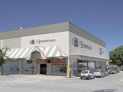 Drommedaris sails into Graaff-Reinet