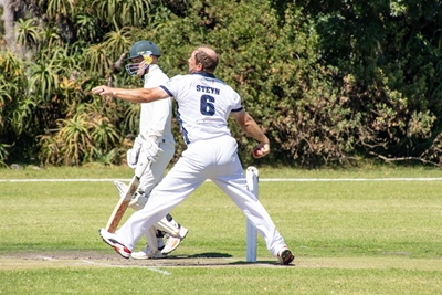 George B reserves spot in reserve final