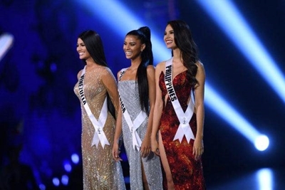 Miss SA makes final two at Miss Universe