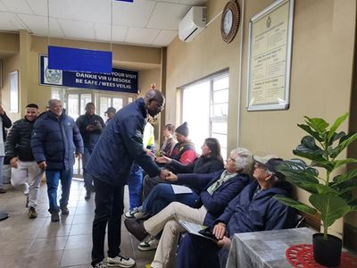 Ministeriële besoek aan Hessequa-verkeersdepartement: Alles op koers!