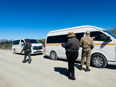Groen Skerpioene waak oor Camdeboo