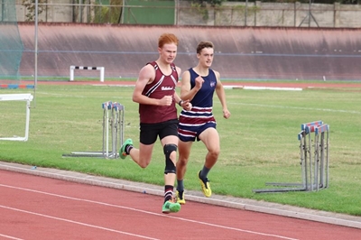 HVS-atleet presteer in tweekamp