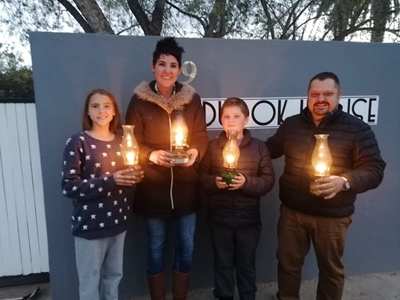 Oudtshoorn brand kerse van bemoediging
