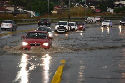 Severe thunderstorm, flooding warning issued for Tuesday
