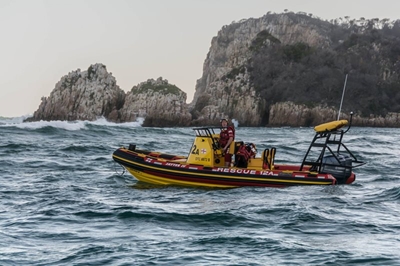 NSRI assists capsized SANDF boat