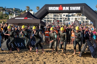 Vriendelike Ironman deelnemers inspireer