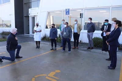 Premier Alan Winde visits Brackengate