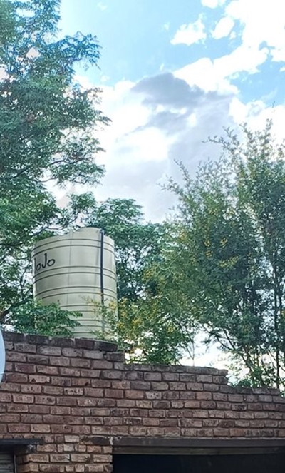 Dele van Cradock weer sonder water