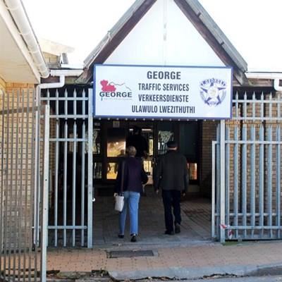 Families moet opdok vir begeleiding
