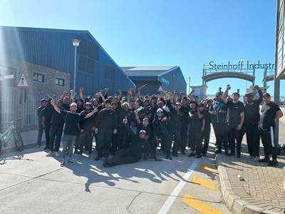 Update: Distriliq's workers back in the saddle