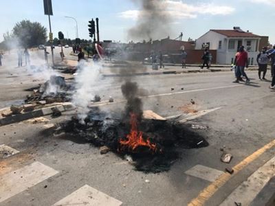 Alex residents fight for their illegal electricity connections