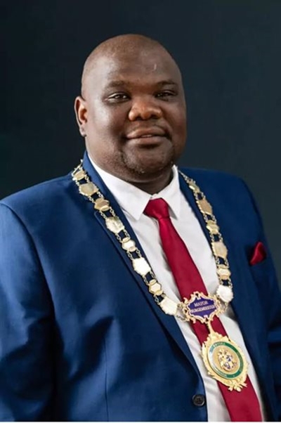 Legal battle looms if Knysna is put under administration