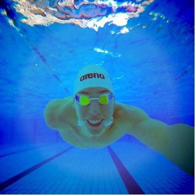 Dressel throwns down 18.9