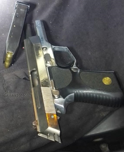 Man arrested for possessing illegal gun