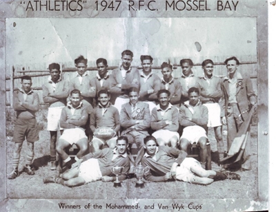 Rugbyreuse pak mekaar plaaslik
