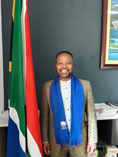 Tyokolo takes seat in council once more