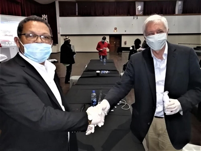 Tug-of-war over meetings and mayor