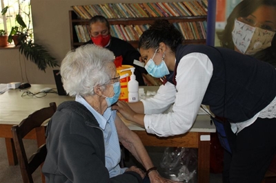 A day in the life of a roving vaccination team