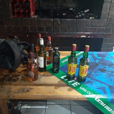 Dranklustige inbreker hou sy lyf Kersvader