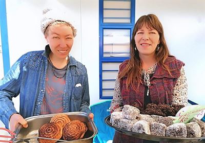 Touwswil Flea Market draws a happy crowd