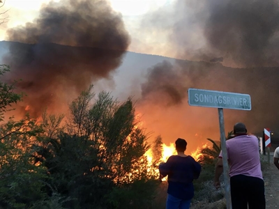 When will the fires in Sundays River end?