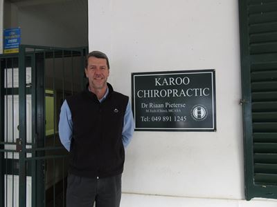 Chiropraktisyn vier 10 jaar