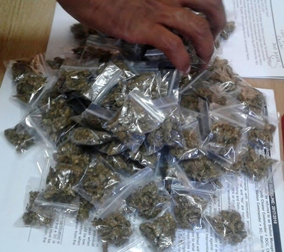 Polisie slaan toe op dwelmsmouse