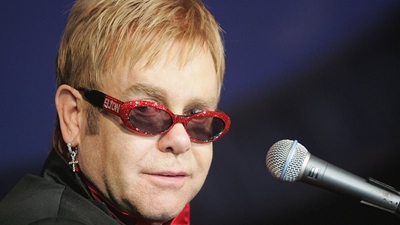Sir Elton John to retire from touring