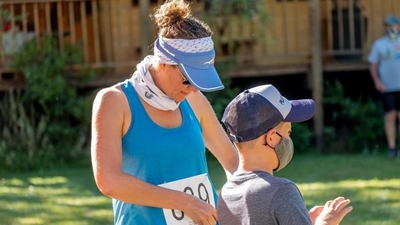 100 runners earn their bacon and egg in breakfast run