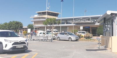 Diversion not due to airport's navigation systems
