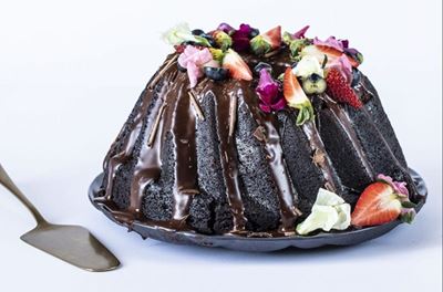 Oh sweet cakes…it’s an easy vegan chocolate cake recipe