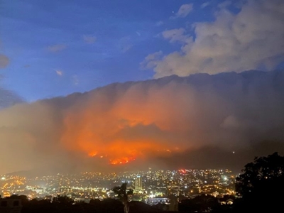 Cape Town fire ‘largely contained’