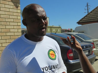 Protestors push to reach agreement