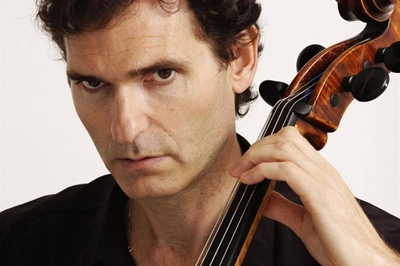 British cellist on George stage