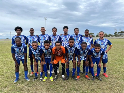 Moonlight-sokkerklub van Dysselsdorp kraai koning