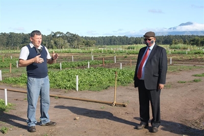 Research farm impresses agriculture minister
