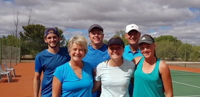 Wesbank-tennisklub bo teen Rietbron