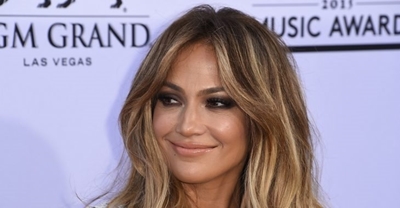 Jennifer Lopez to guest star in Will & Grace