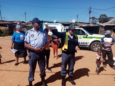 Polisie hou straatimbizo in Riversdal